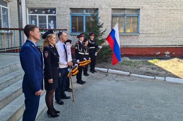 В Кургане детсадовцы прошли в Бессмертном полку В Кургане детсадовцы прошли в Бессмертном полку