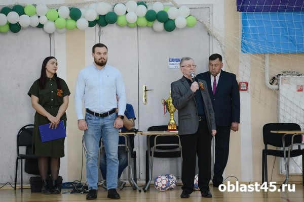 Футболистки «Курганприбора» показали на Открытом кубке «бронзовую» игру Футболистки «Курганприбора» показали на Открытом кубке «бронзовую» игру
