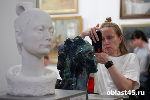 Курганцы «ночевали» в музее Курганцы «ночевали» в музее
