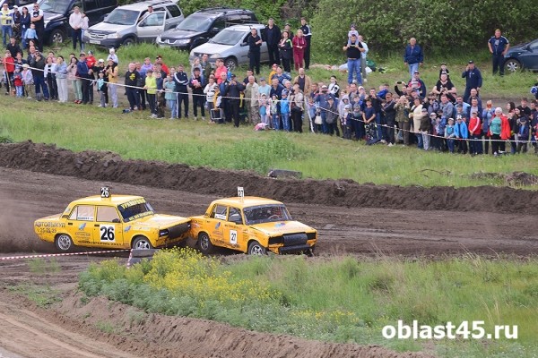 В Курганской области прошёл масштабный автокросс 