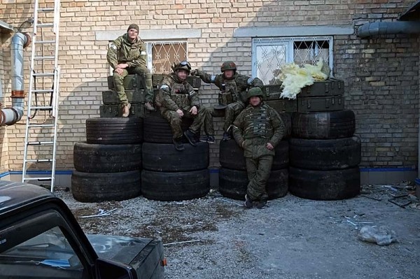 Участник спецоперации на Украине рассказал о подвиге российских десантников в Гостомеле Участник спецоперации на Украине рассказал о подвиге российских десантников в Гостомеле