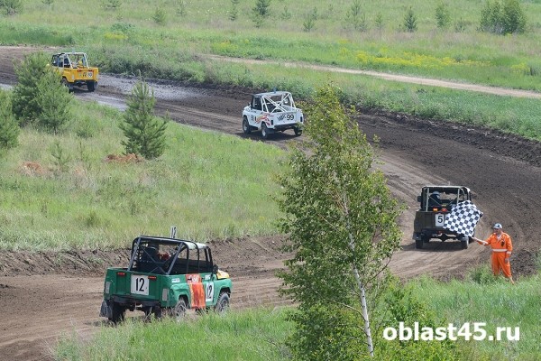 В Курганской области прошёл масштабный автокросс 