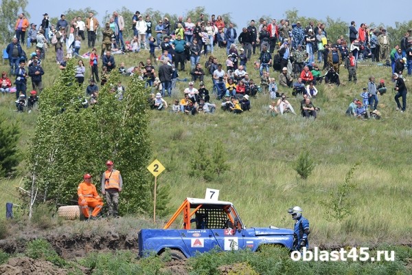 В Курганской области прошёл масштабный автокросс 