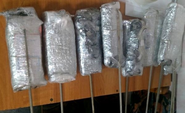 Заключённых в Курганской области пытались снабдить телефонами и дрожжами