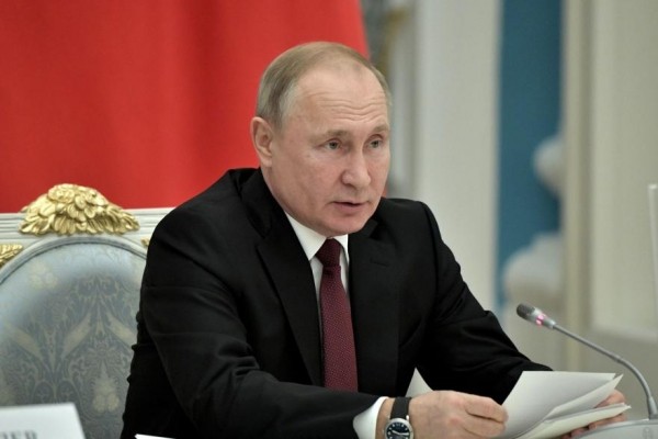 Путин похвалил Шумкова. Время депрессии в Курганской области закончилось Путин похвалил Шумкова. Время депрессии в Курганской области закончилось