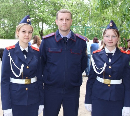 Сотрудники следственного управления приняли участие в мероприятиях, организованных в средней общеобразовательной школе №40 города Кургана в честь Дня России