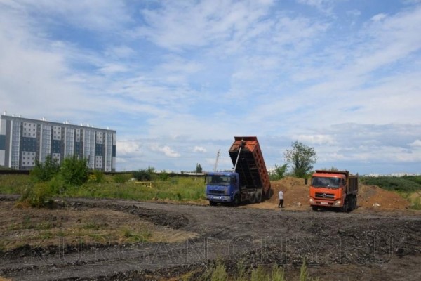 В микрорайоне Кургана начали обустраивать парк за 35 миллионов рублей В микрорайоне Кургана начали обустраивать парк за 35 миллионов рублей