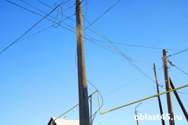 В Кургане продолжаются работы на электросетевом комплексе