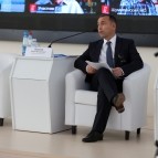 
											Губернатор Вадим Шумков обсудил с бизнес-сообществом региона создание новых рабочих мест									