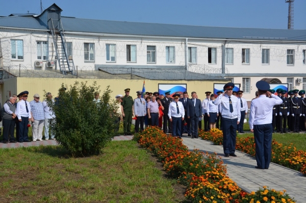 Трое сотрудников УФСИН отдали свою жизнь ради спасения других Трое сотрудников УФСИН отдали свою жизнь ради спасения других
