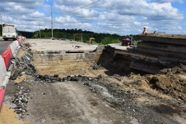 На значимом шадринском мосту сменили подрядчика