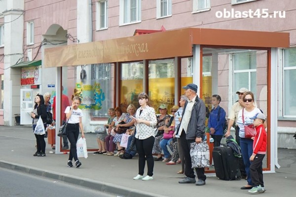 Из-за ремонта Некрасовского моста в Кургане автобусы выбиваются из графика Из-за ремонта Некрасовского моста в Кургане автобусы выбиваются из графика