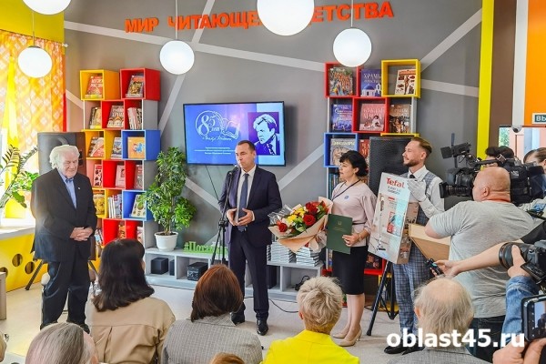 &laquo;Мне 85 и я строю планы на будущее&raquo;. Курганский писатель Виктор Потанин отметил юбилей