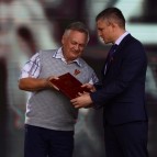 Руководители региональных органов власти вручили награды труженикам села
Руководители региональных органов власти вручили награды труженикам села