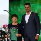 Руководители региональных органов власти вручили награды труженикам села
Руководители региональных органов власти вручили награды труженикам села