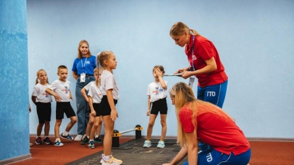 Олег Матыцин, и известные российские спортсмены посетили площадку &laquo;Малыши Кузбасса шагают в ГТО&raquo;  