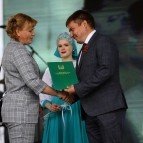 Руководители региональных органов власти вручили награды труженикам села
Руководители региональных органов власти вручили награды труженикам села