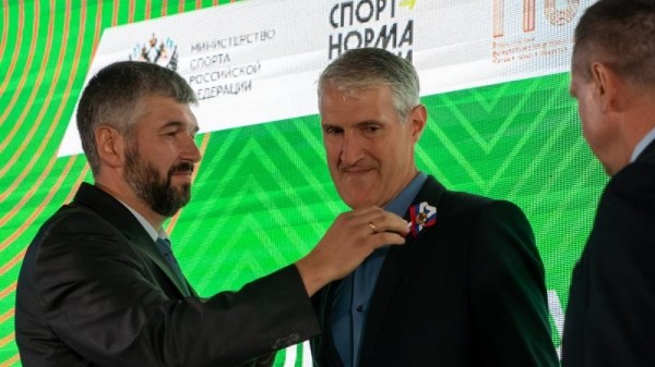 Вручение знаков отличия ГТО Вручение знаков отличия ГТО