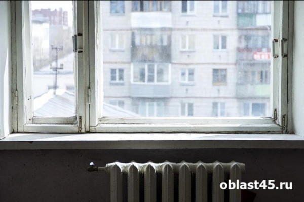 Шадринскую власть умоляют включить отопление 