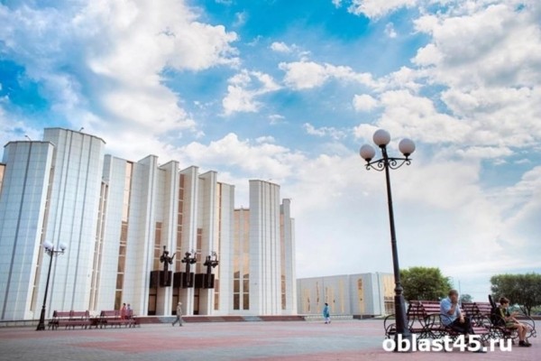 В Кургане перенесли концерт Бориса Березовского