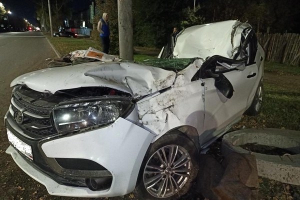 Не завершил маневр: в Кургане подросток попал под машину 