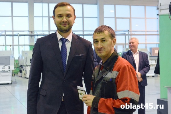 Лучшие сотрудники &laquo;Курганприбора&raquo; получили награды от губернатора и Совета Федерации