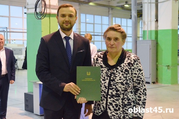 Лучшие сотрудники &laquo;Курганприбора&raquo; получили награды от губернатора и Совета Федерации