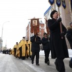 
											Губернатор Вадим Шумков принял участие в литургии перед крестным ходом с чудотворной Феодоровской иконой									