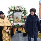 
											Губернатор Вадим Шумков принял участие в литургии перед крестным ходом с чудотворной Феодоровской иконой									