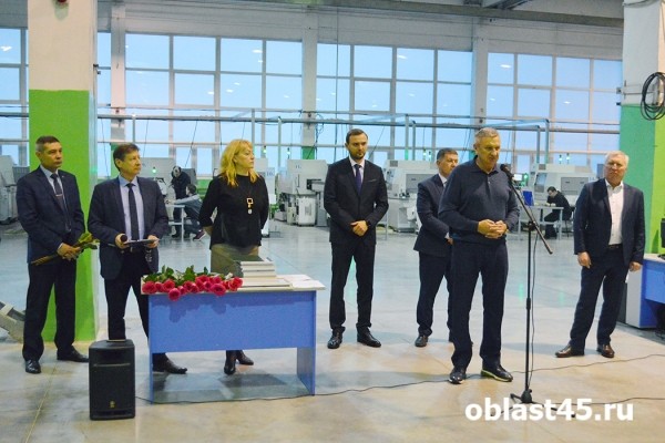 Лучшие сотрудники &laquo;Курганприбора&raquo; получили награды от губернатора и Совета Федерации