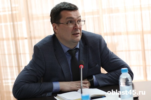 Сенатор Муратов предложил курганским заводам перечислять «десятину» на нужды СВО Сенатор Муратов предложил курганским заводам перечислять «десятину» на нужды СВО