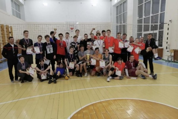 В Кургане прошел финал школьной волейбольной лиги