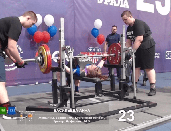 Спортсменка из Кургана завоевала серебро Чемпионата России по пауэрлифтингу