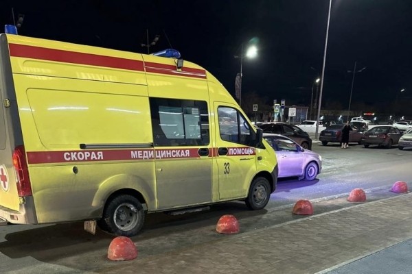 В торговом центре Кургана подростки устроили потасовку В торговом центре Кургана подростки устроили потасовку