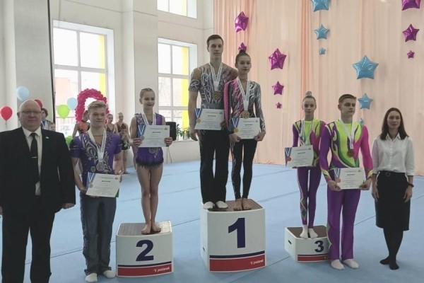 Курганские акробаты выиграли путёвку на первенство России