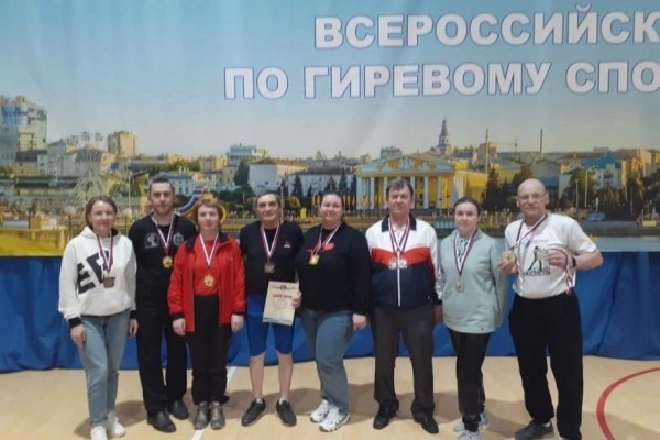 Зауральские гиревики стали серебряными призёрами в Чувашии