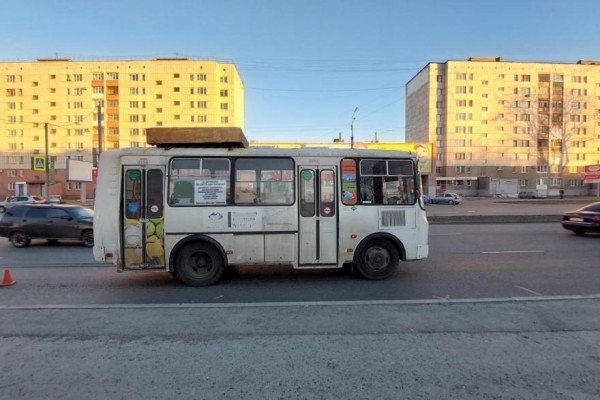 В Кургане автобус наехал на пешехода
