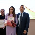 
											Губернатор Вадим Шумков вручил награды и премии лучшим педагогам Курганской области									