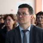 
											Губернатор Вадим Шумков вручил награды и премии лучшим педагогам Курганской области									