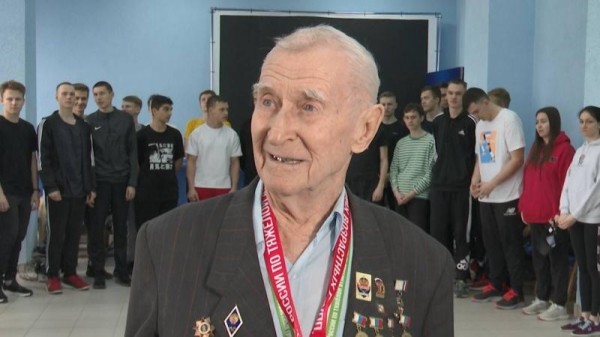 &laquo;Залог успеха, это систематические занятия физкультурой и спортом&raquo;: Николай Исаков выполнил нормативы в 91 год.  