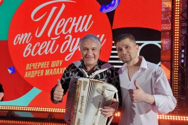 Житель Курганской области исполнил свою песню на федеральном канале Житель Курганской области исполнил свою песню на федеральном канале