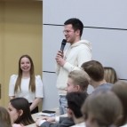 
											Губернатор Вадим Шумков встретился со студентами Уральского федерального университета									