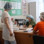 Вадим Шумков оценил проведённый в курганском роддоме ремонт и дал поручение по благоустройству территории медучреждения
Вадим Шумков оценил проведённый в курганском роддоме ремонт и дал поручение по благоустройству территории медучреждения