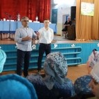 Заместитель губернатора Константин Ермаков и заместитель премьер-министра Республики Татарстан Василь Шайхразиев встречались с жителями села Юлдус
Заместитель губернатора Константин Ермаков и заместитель премьер-министра Республики Татарстан Василь Шайхразиев встречались с жителями села Юлдус