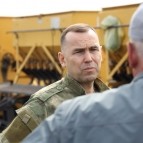 Губернатор Вадим Шумков обсудил вопросы весеннего сева с аграриями на полях Каргапольского округа
Губернатор Вадим Шумков обсудил вопросы весеннего сева с аграриями на полях Каргапольского округа