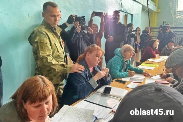 Пострадавшим от пожаров зауральцам восстанавливают документы Пострадавшим от пожаров зауральцам восстанавливают документы