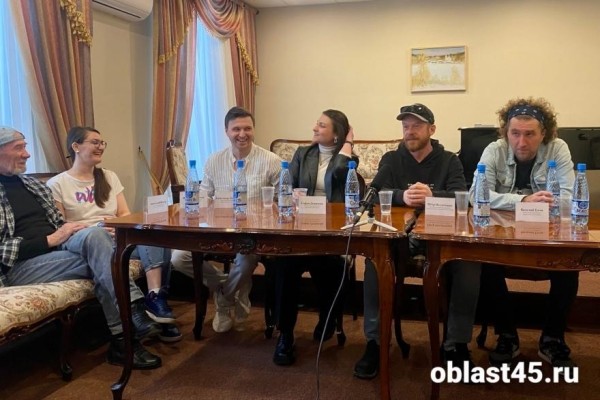 &laquo;Главный наш жанр - человек&raquo;: на курганскую сцену выходят актёры пермского театра