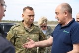 Губернатор Вадим Шумков обсудил вопросы весеннего сева с аграриями на полях Каргапольского округа
Губернатор Вадим Шумков обсудил вопросы весеннего сева с аграриями на полях Каргапольского округа