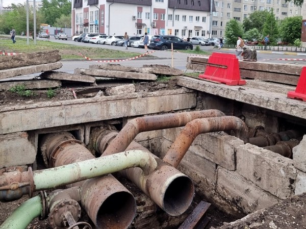 В Кургане заменили 175 метров изношенных трубопроводов В Кургане заменили 175 метров изношенных трубопроводов