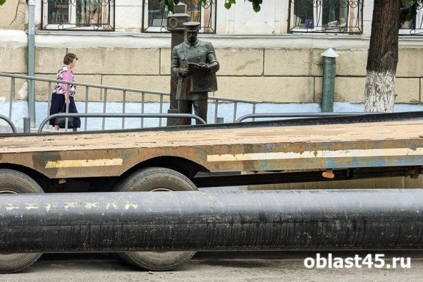 Будьте осторожны: в Кургане начались гидравлические испытания Будьте осторожны: в Кургане начались гидравлические испытания